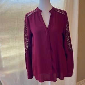 Express long sleeve collarless portofino with lace detailing. Sz XS burgundy